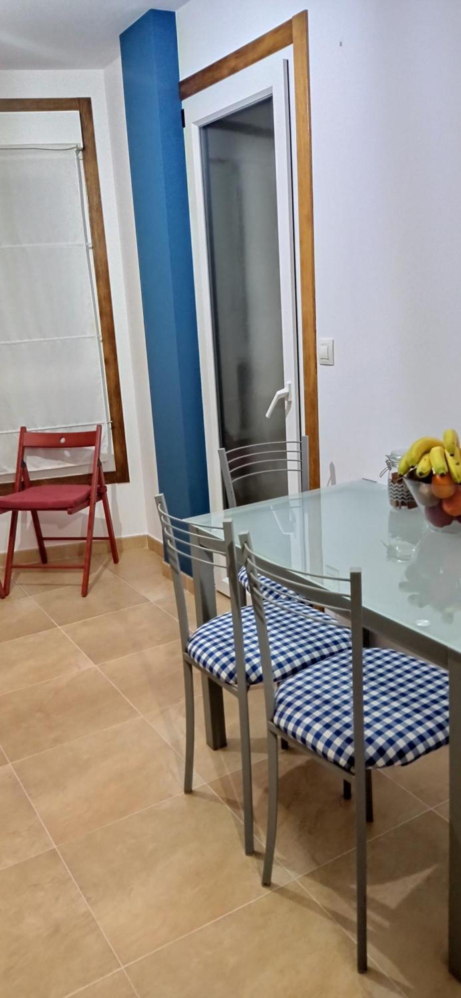Suite In Shared Apartment Cee Exterior photo